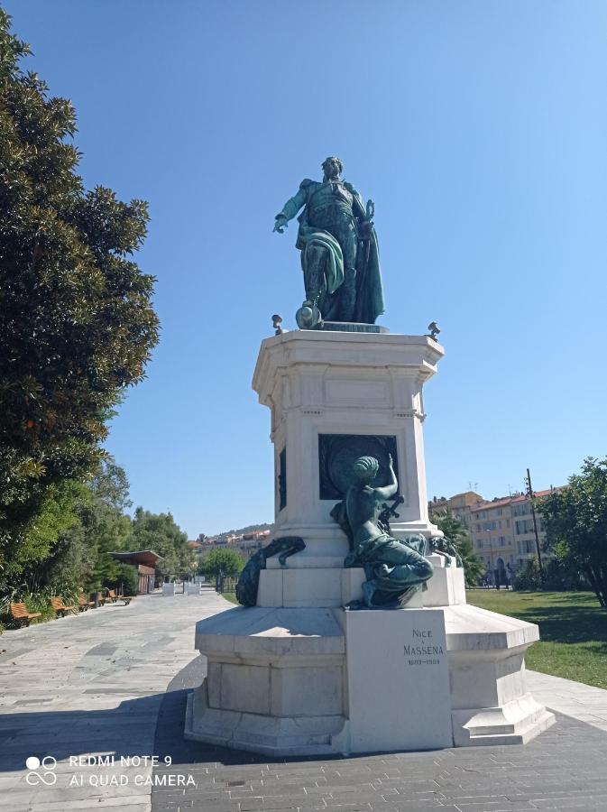 Studette En Plein Coeur Du Vieux Nice Dış mekan fotoğraf