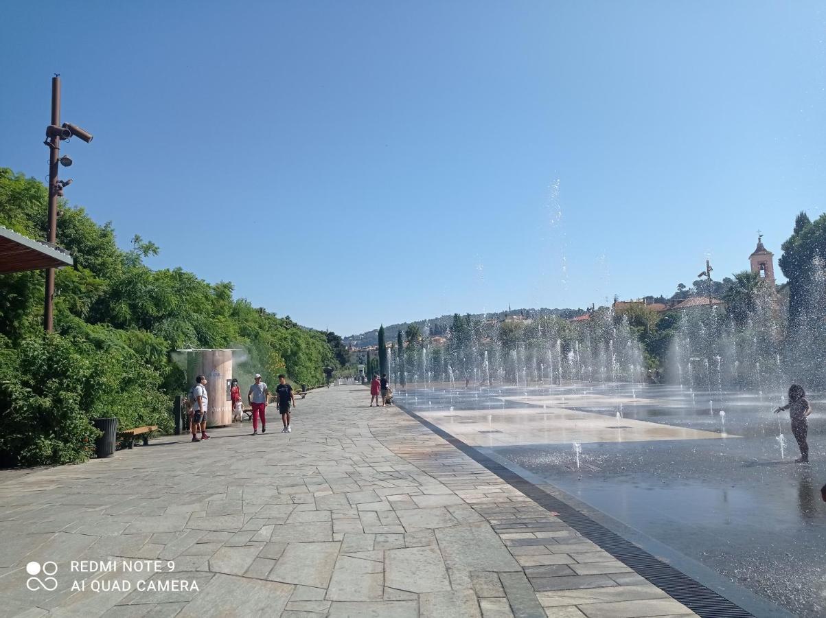 Studette En Plein Coeur Du Vieux Nice Dış mekan fotoğraf