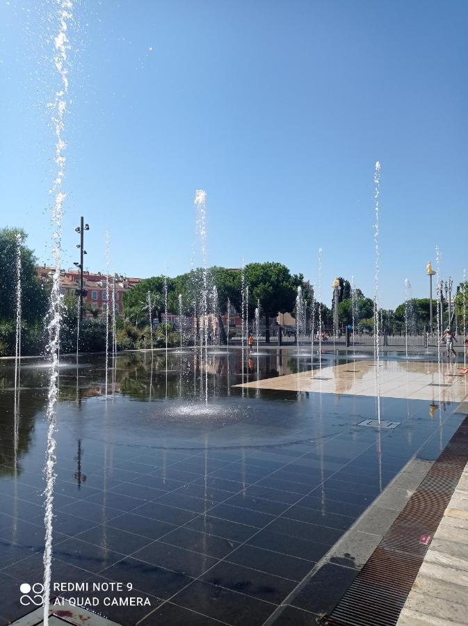 Studette En Plein Coeur Du Vieux Nice Dış mekan fotoğraf
