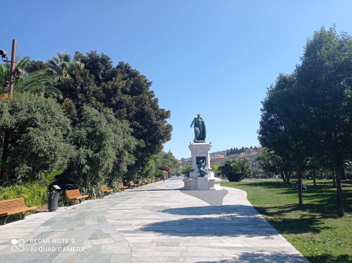 Studette En Plein Coeur Du Vieux Nice Dış mekan fotoğraf