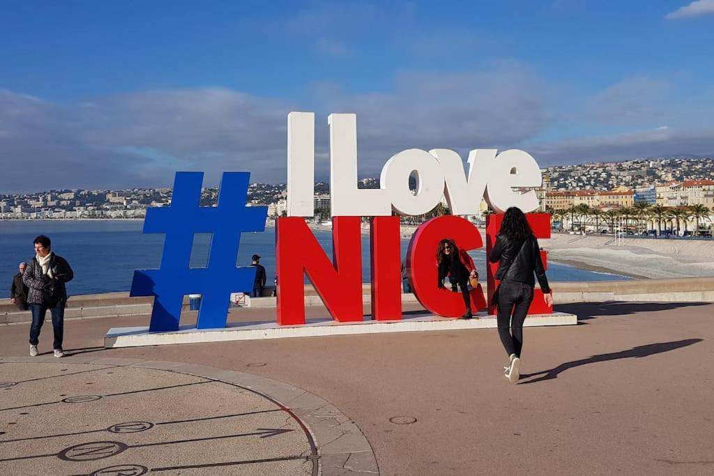 Studette En Plein Coeur Du Vieux Nice Dış mekan fotoğraf