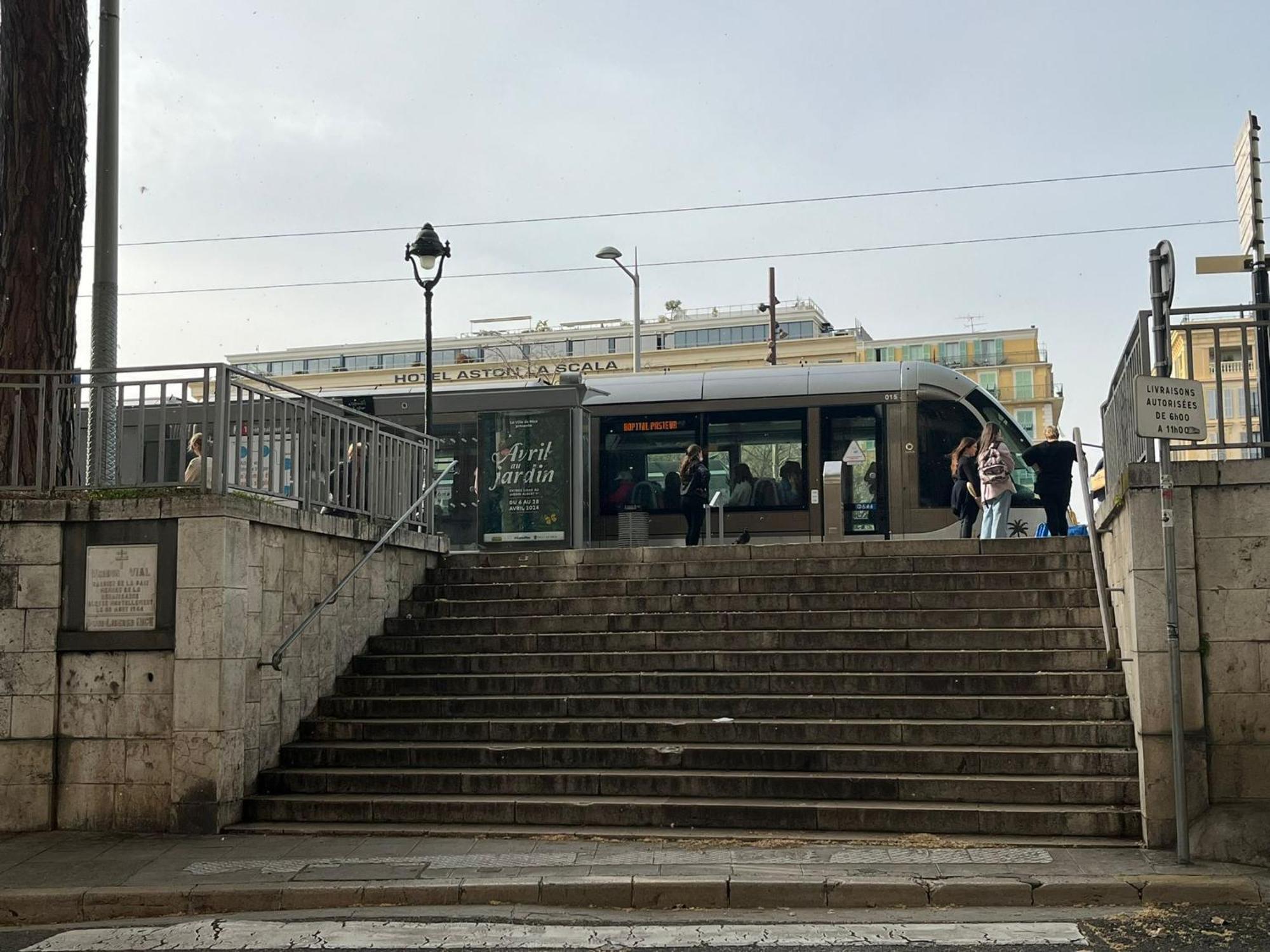 Studette En Plein Coeur Du Vieux Nice Dış mekan fotoğraf